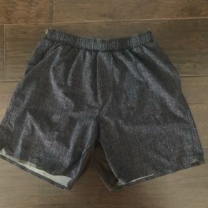 Men’s lulu shorts